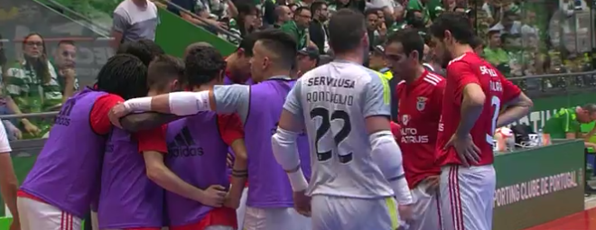 FUTSAL: BENFICA VENCE SPORTING NO PAVILHÃO JOÃO ROCHA FUTSAL: BENFICA VENCE SPORTING NO PAVILHÃO JOÃO ROCHA