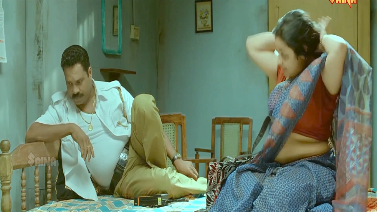 Malayalam Serial actress Rare Navel and Boobs.mkv_snapshot_00.12.454