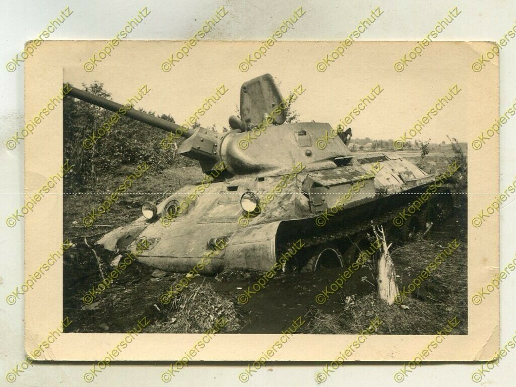 Foto, Wehrmacht, zerstörter Panzer, T-34, Nahaufnahme, Russland