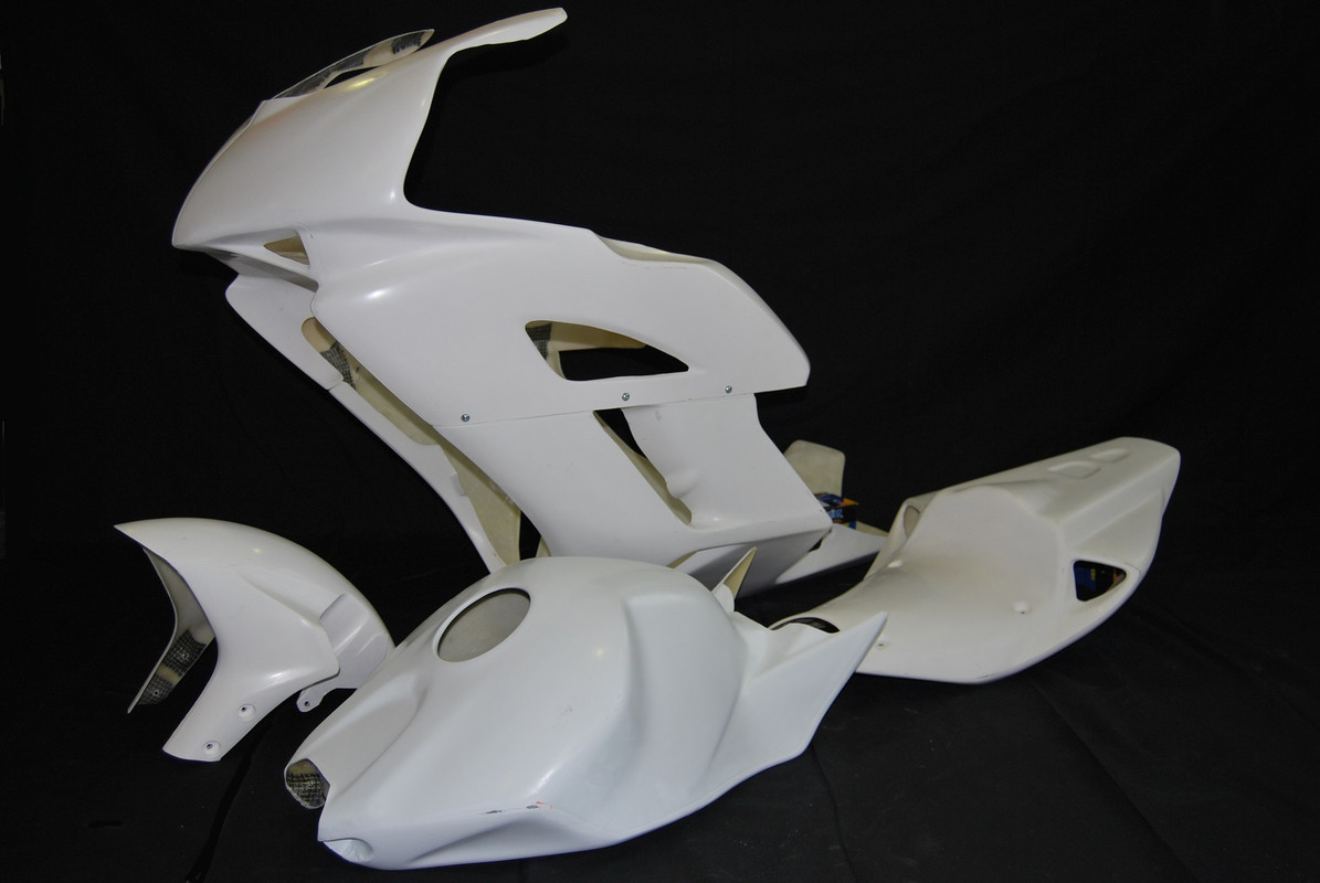 1. Carenado circuito CBR1000RR 04-05. 335€