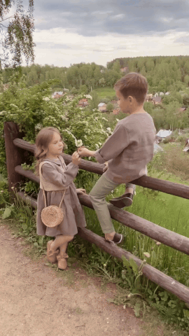Valentine-First-Kiss