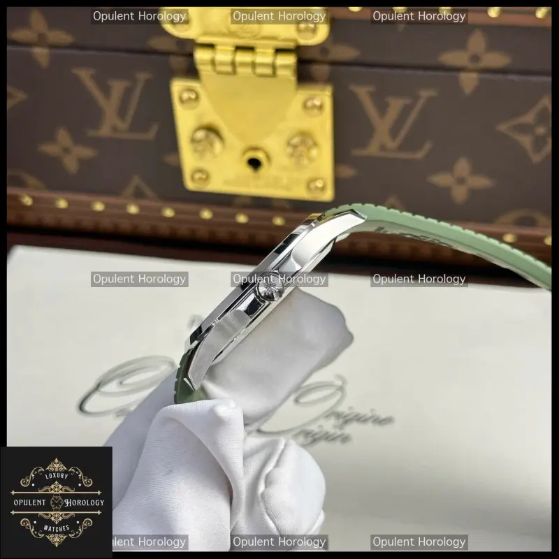 Patek Philippe Aquanaut 5168G Replica 42.2mm White Gold Look Caliber 324SC Movement