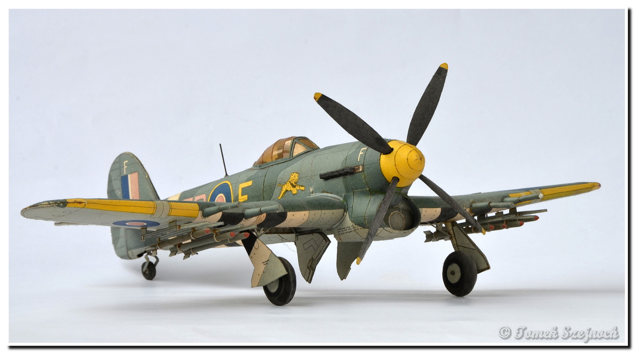 Hawker Typhoon-4
