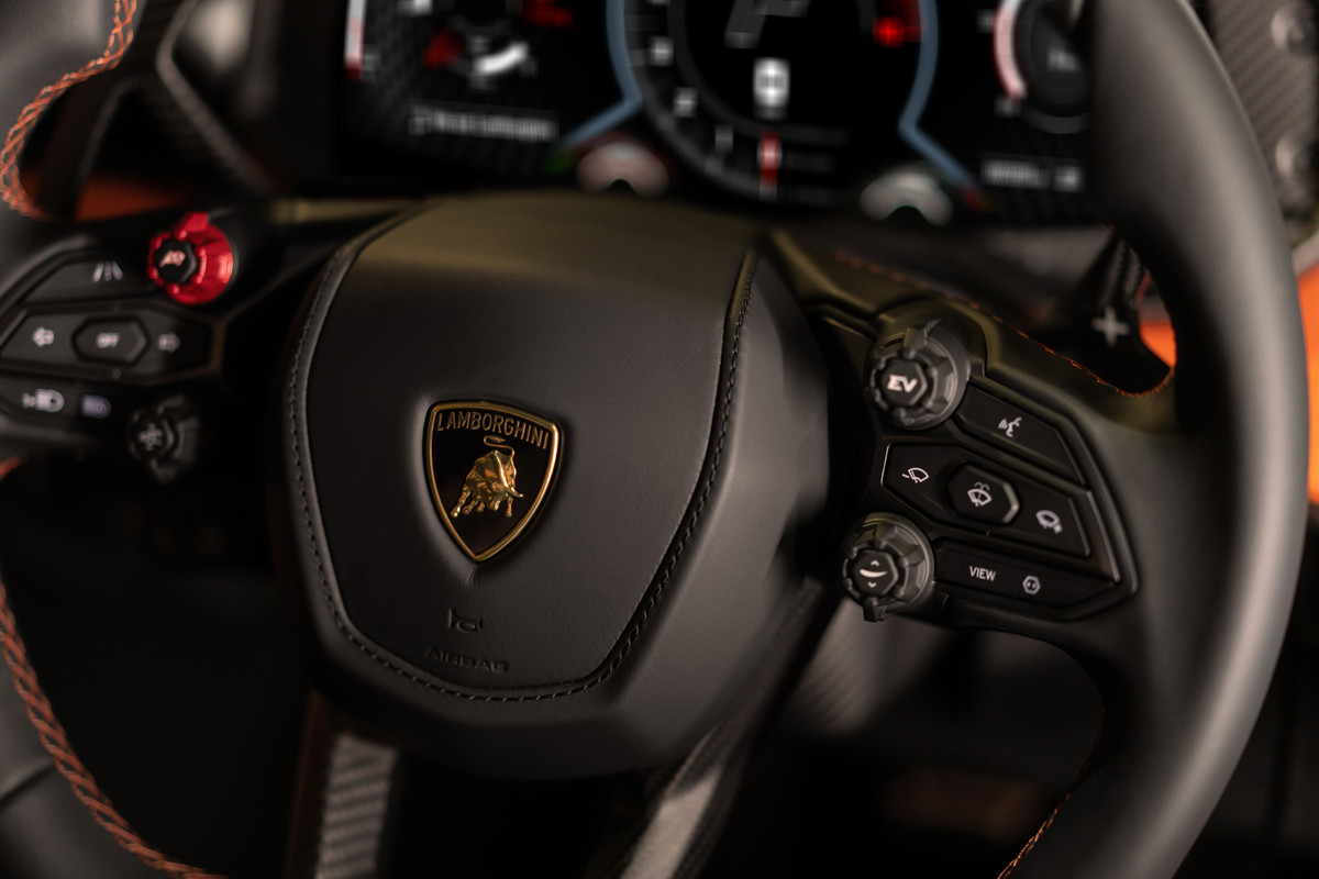 LamborghiniRevuelto05