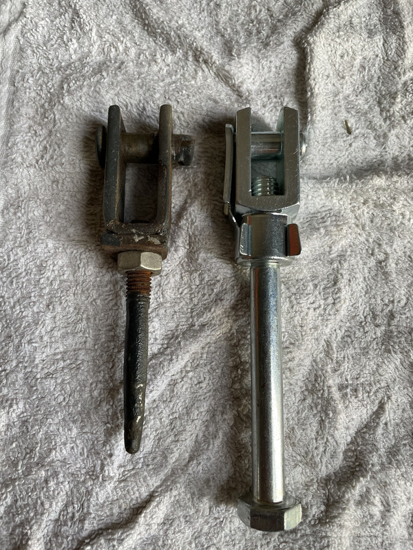 D81FAA21-6B33-48CD-920F-814A6E4CB133