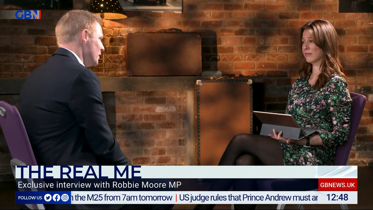 10.26 - 12.00.00 - The Briefing With Gloria De Piero. Your must-watch....mts_snapshot_49.15.633