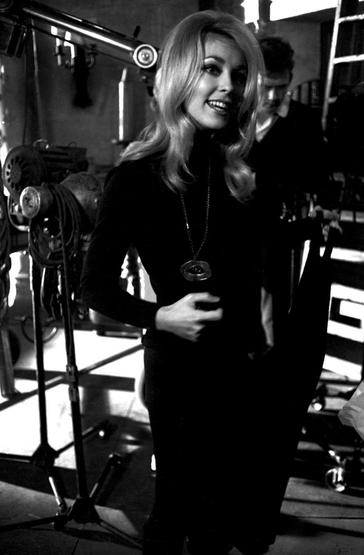sharon_tate_mc65