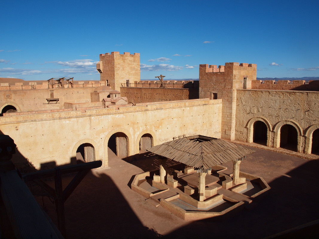 El Valle del Drâa, la gran arteria del sur de Marruecos - Blogs de Marruecos - Ouarzazate, un decorado de cine (8)