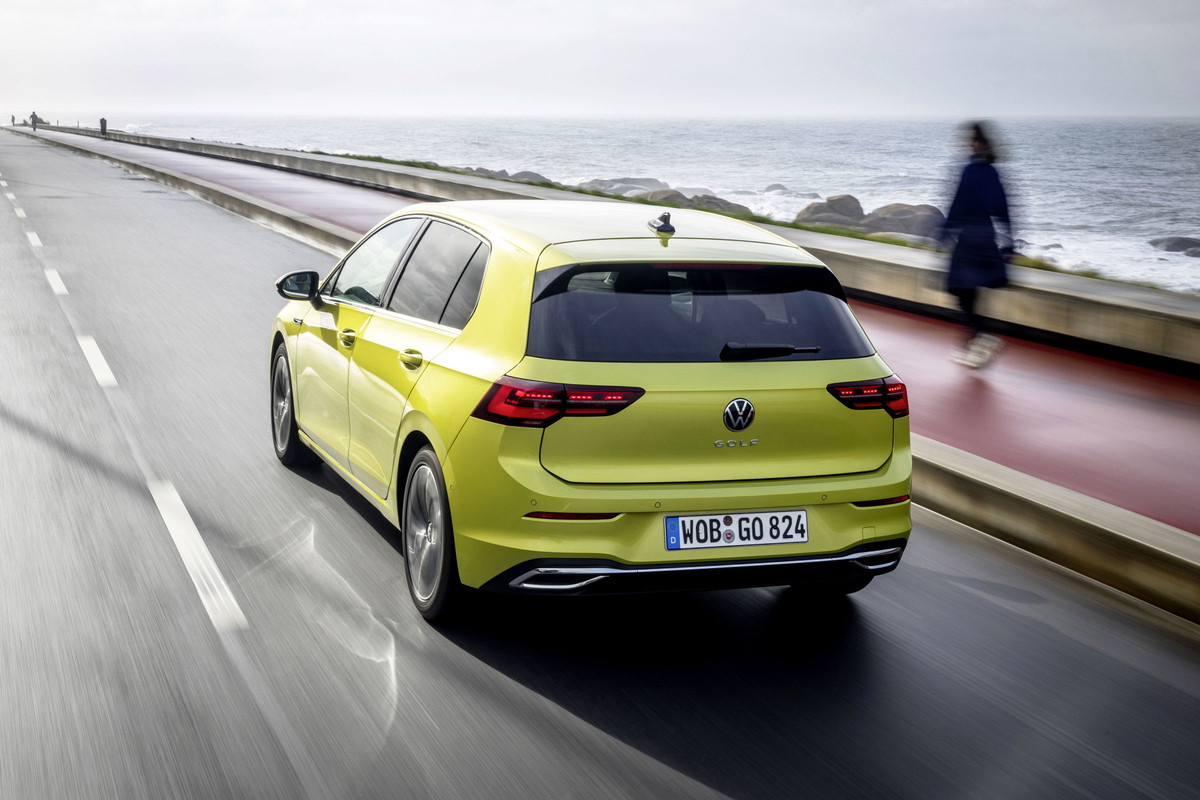 DB2019AU02033_overfull