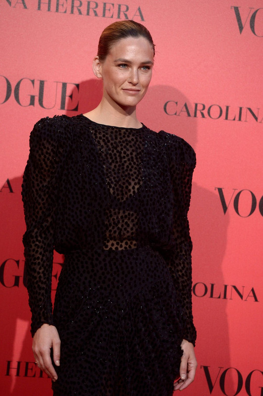 bar-refaeli-at-vogue-spain-30th-anniversary-party-in-madrid-07-1