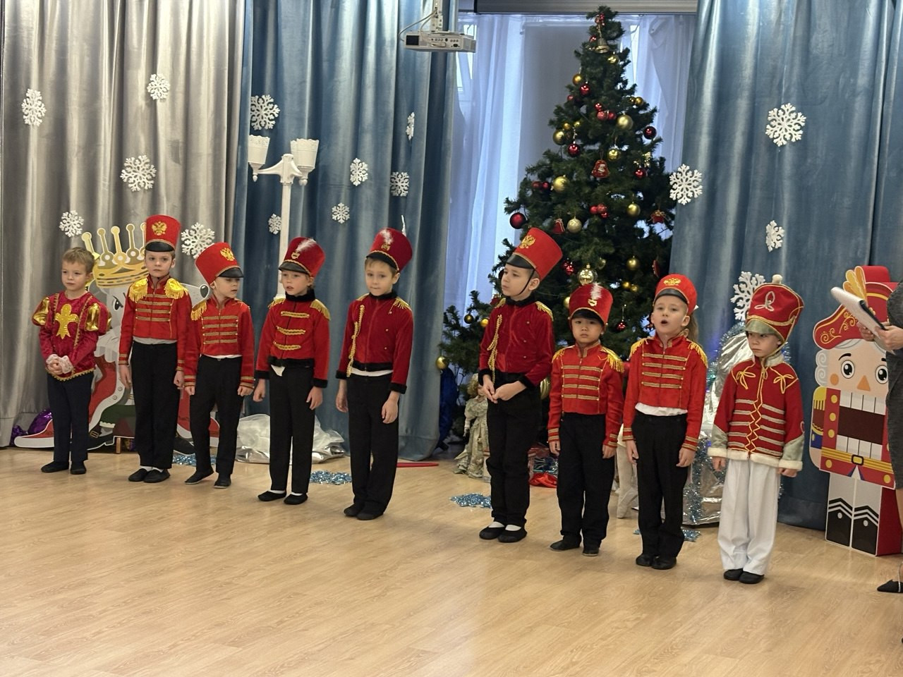 photo 5364013071938031219 y