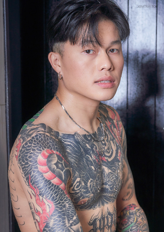 FLESH 02-85