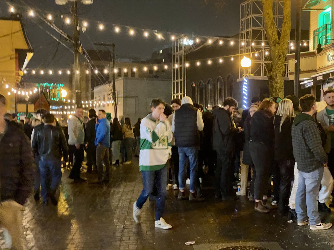 76676563-554E-400D-9FA6-7112A888DAD7