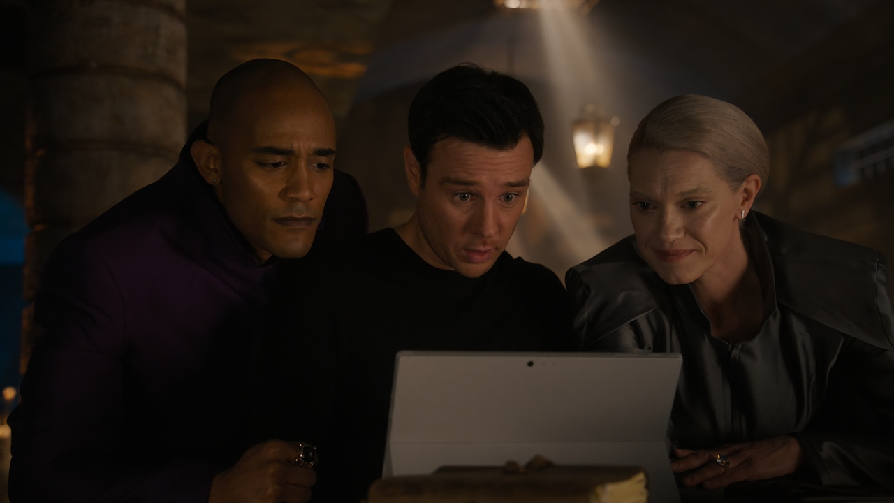 Charmed.(2018).S03E11.Witchful.Thinking.1080p.10bit.AMZN.WEB-DL.DDP5.1.HEVC-Vyndros.mkv_snapshot_12.