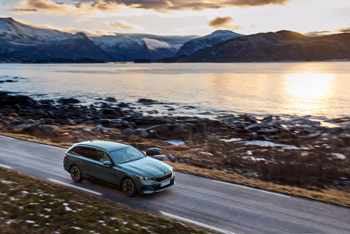P90537324_highRes_the-new-bmw-i5-edriv