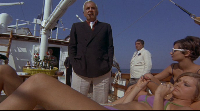 vlcsnap-2015-03-08-21h10m12s121