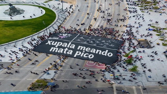 magnific-cambia-el-textoi-por-xupala-meando-mata-pico-58941.png