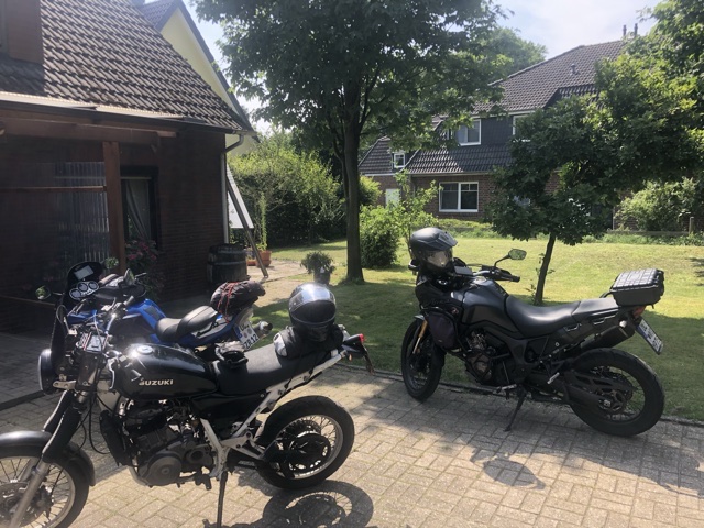 6879817E-1389-478B-829C-4FB52A24F985