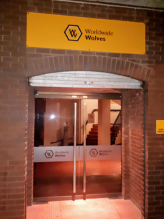 Worldwide-Wolves-Lounge-Door.png
