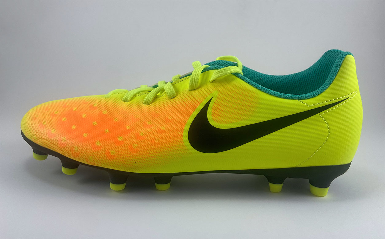 サッカー・フットサル NIKE Magista Ola TF 25cm