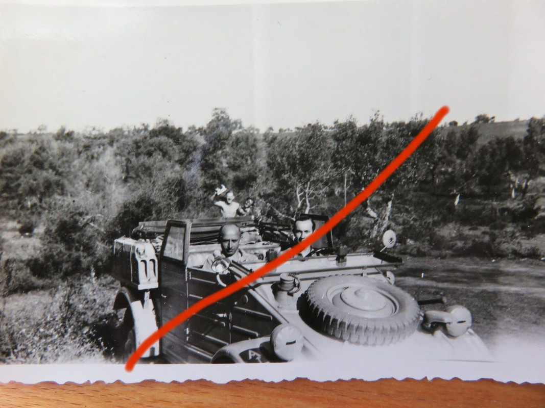 2.WK Foto Wehrmacht VW Kübelwagen typ 181 in Ein