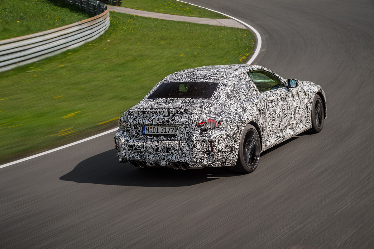 P90467942_highRes_the-all-new-bmw-m2-u