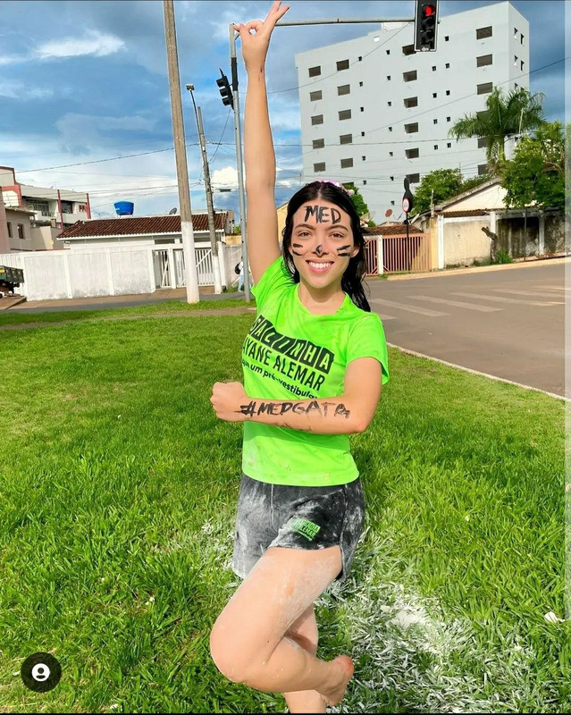 Photo of an approved student.