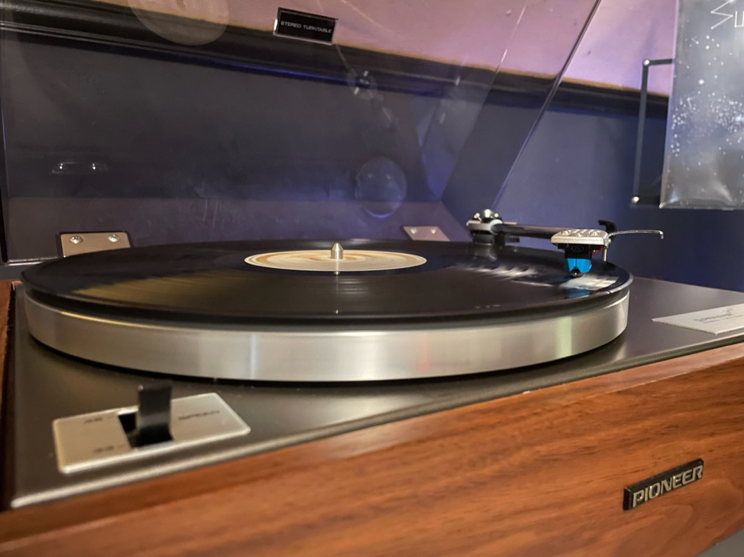 F05954B1-4BD8-4093-B5B9-34B988153E2E