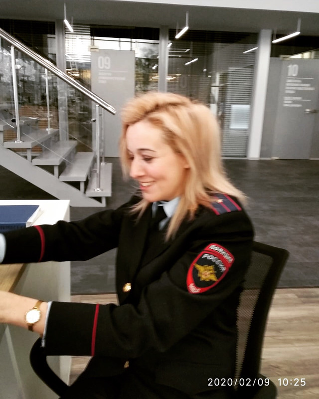 C8FF9B0A-7751-40F9-8365-3D5F6B10331C