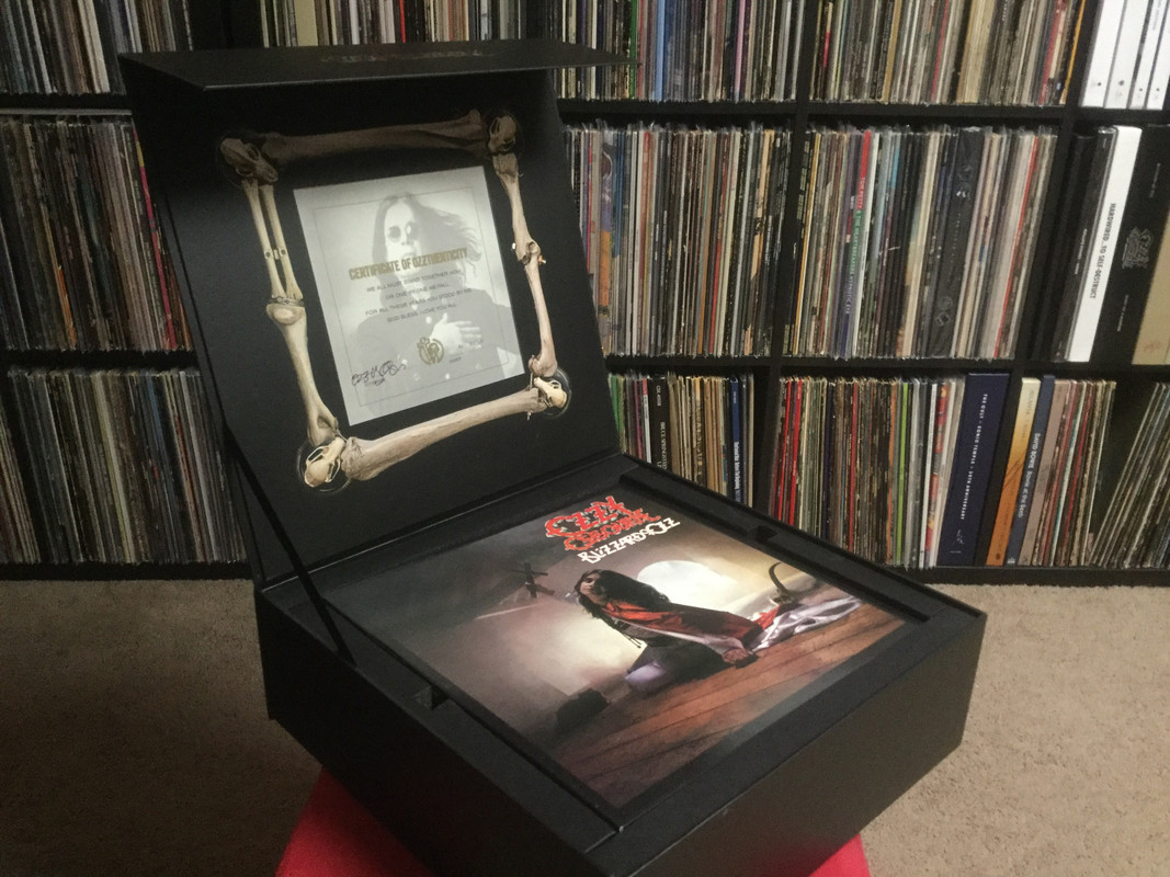 Una caja recopila en vinilo los discos de Black Sabbath con Ozzy Osbourne