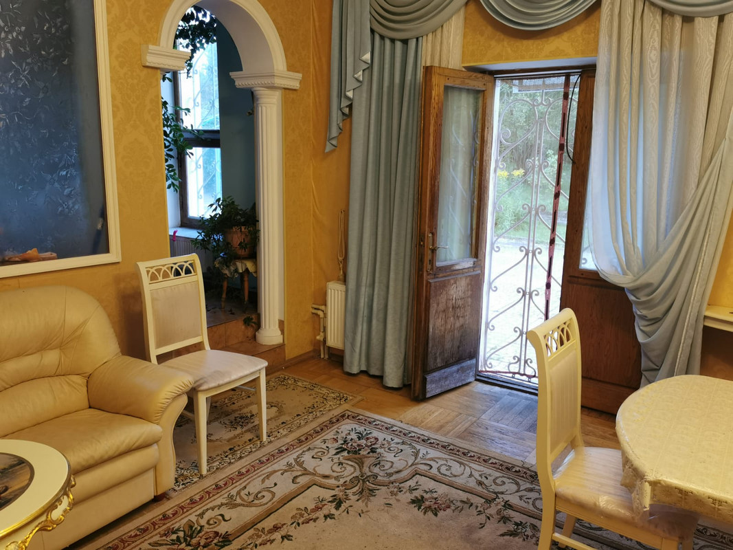 59A84343-047F-444D-9A60-195FE50AF605