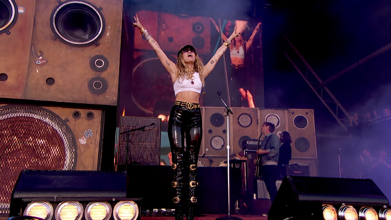 Miley Cyrus - Glastonbury 2019,jun 30[2019-06-30-23-58-49]