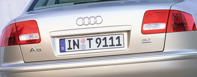 logo A8 3.7 quattro (D3)