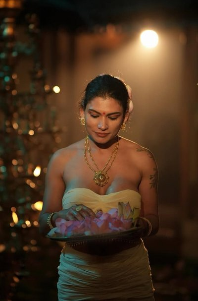 Body Painting (2025) Resmi Nair Originals Short Film 720p HDRip X264 AAC 300MB Download