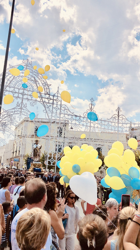 5FA1D6C8-3E9A-4800-9B50-27274C9DB190