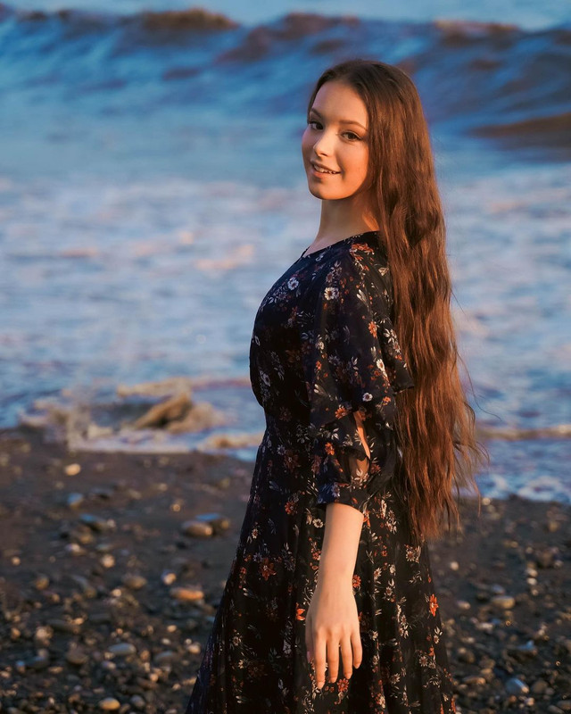 Anna-Sochi-sea-02.jpg
