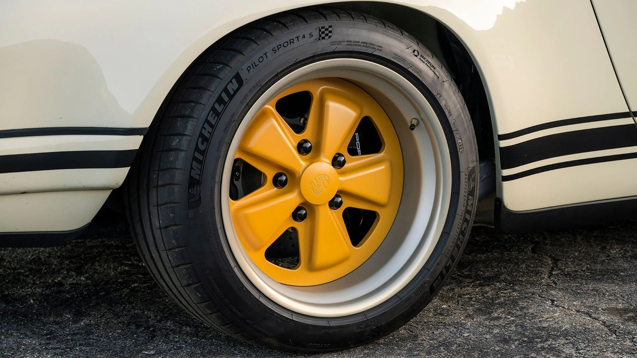 1990-porsche-911-coupe-reimagine5.jpg