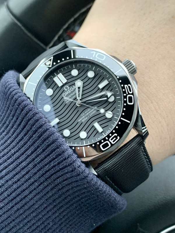 27605512-6382-4823-BBA7-0076FDC2B50B