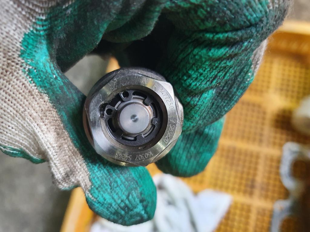 Клапан регулировки давления топлива