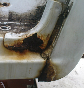 2023-07-05 09_21_36-Cornière de pied de porte arrière de Renault R4 4L - Recherche Google