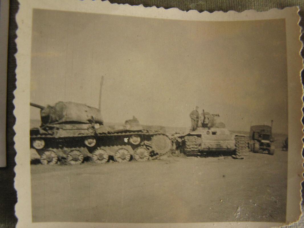 Foto Russland russischer Panzer abgeschossen zerstört WKII 2.WK Ostfront1