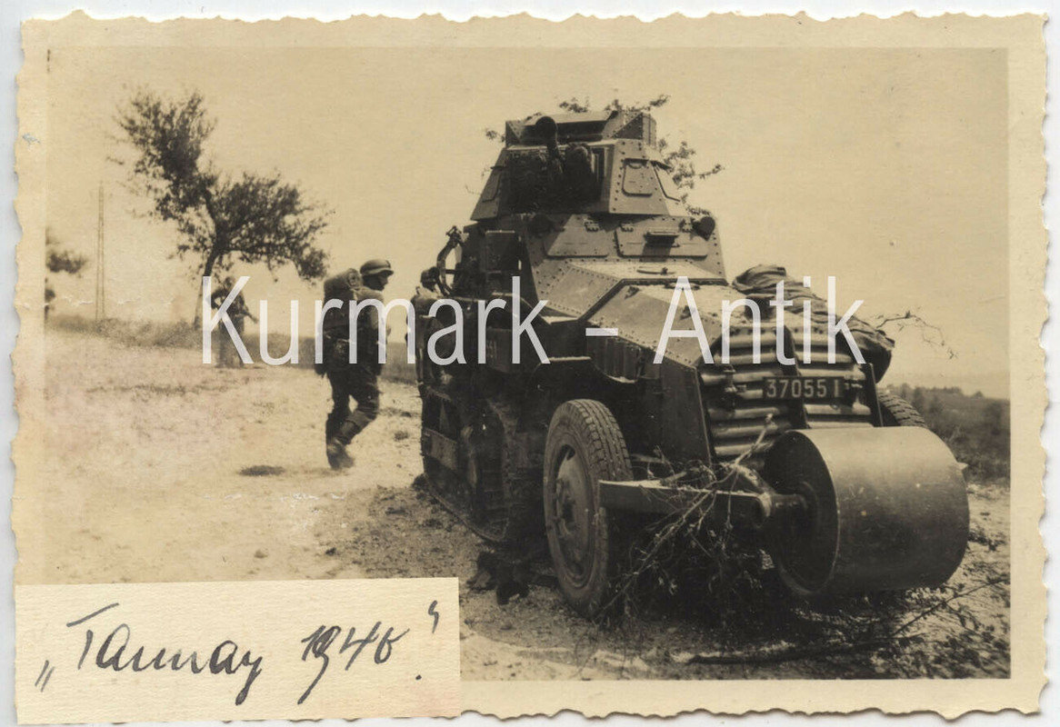 Foto Wehrmacht Frankreich Tannay Nièvre Beute Panzer Spähwagen England
