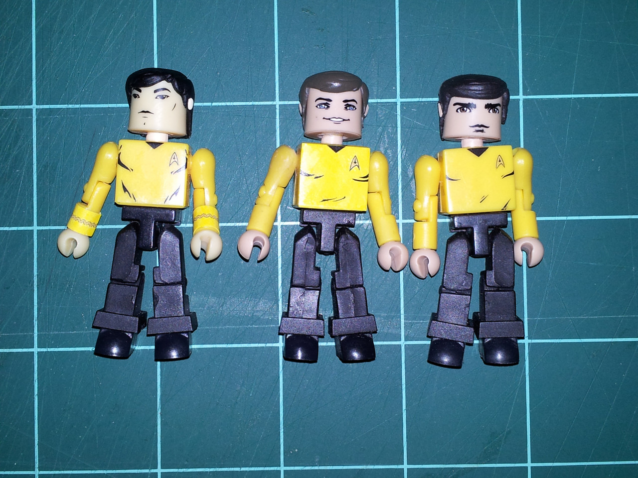 ST_Command_Crew.jpg