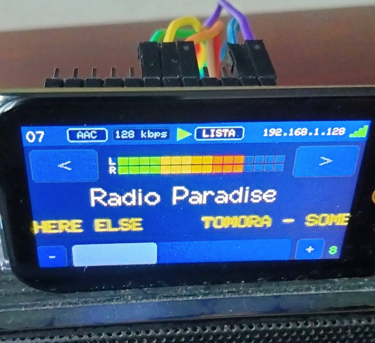 ESP32 S3 LilyGO internet radio z ekranem TFT