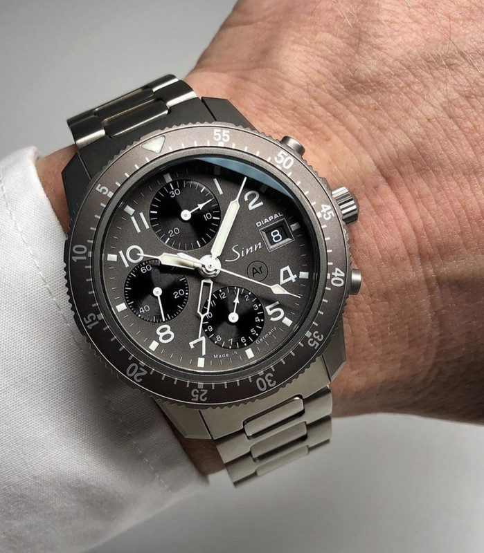 E50B3E69-4AF5-49C7-AB8D-069BE59AD71A