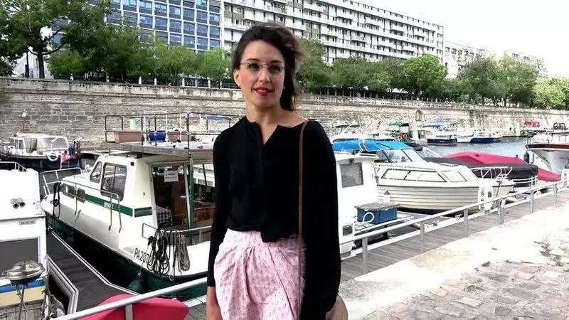JacquieEtMichelTV Marie 27 Years Old Accountant In Bordeaux