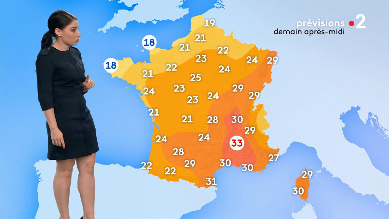 Virginie Hilssone 2020-07-09.mp4_snapshot_01.54_[2020.08.21_00.44.46]