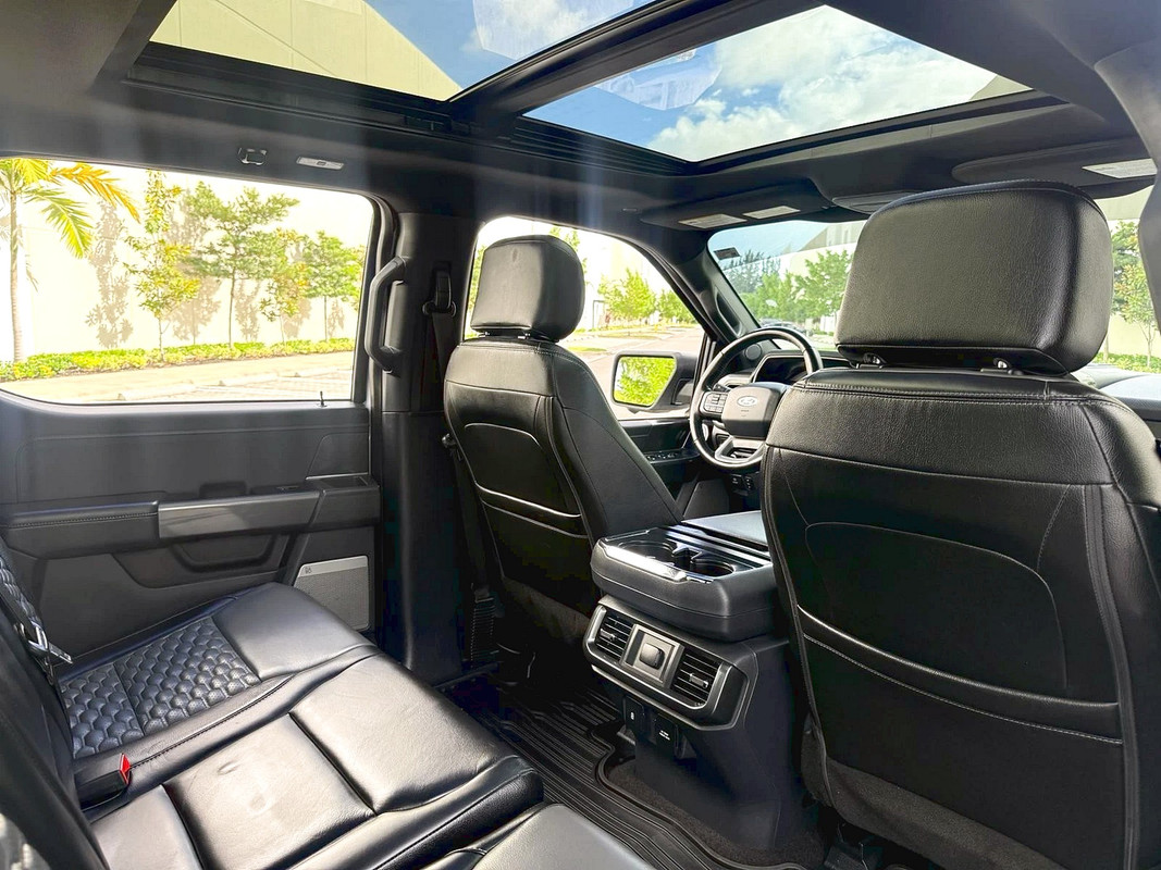 Vehicle thumbnail 20