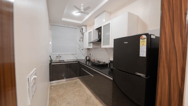 2-bhk-service-apartments-near-golf-course-kitchen