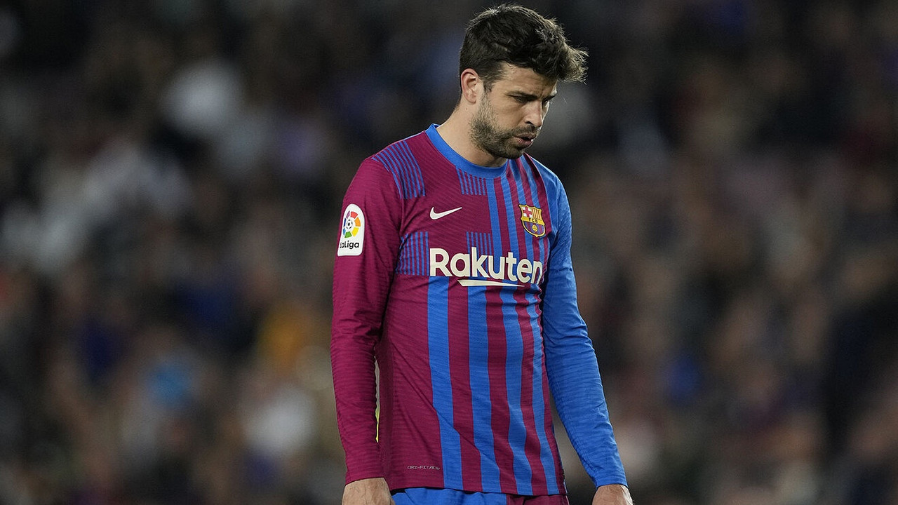 Barcelona busca que Piqué salga del club por su alto sueldo
